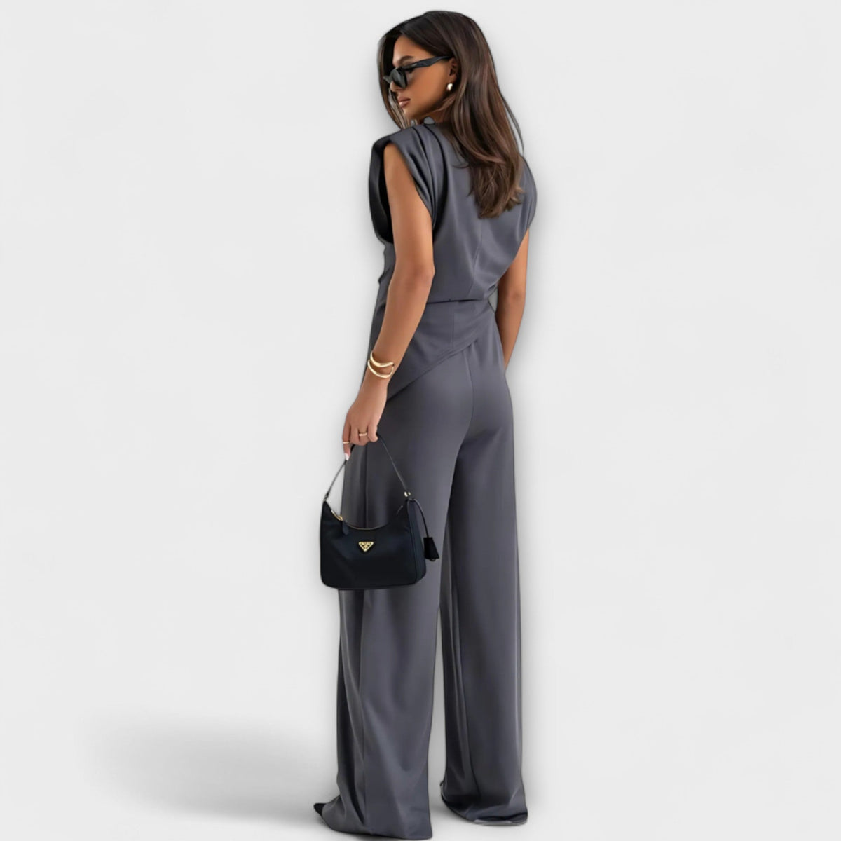 Kari - Beige asymmetrisk sett med drapering
