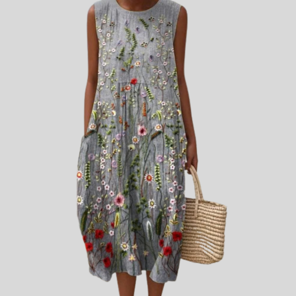 Hilde - Grå kjole med blomsterbroderi