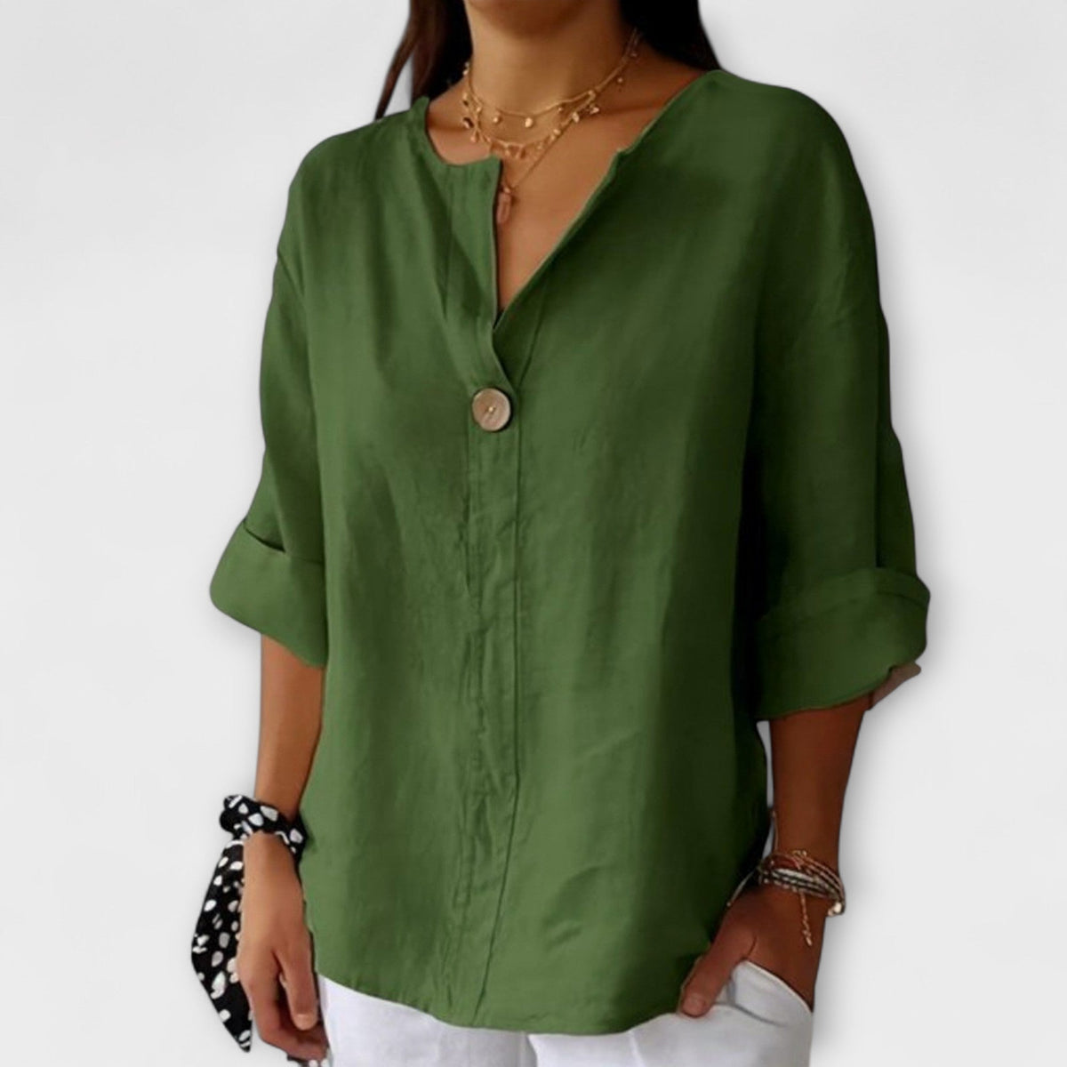 Ingrid - Beige linbluse med V-hals