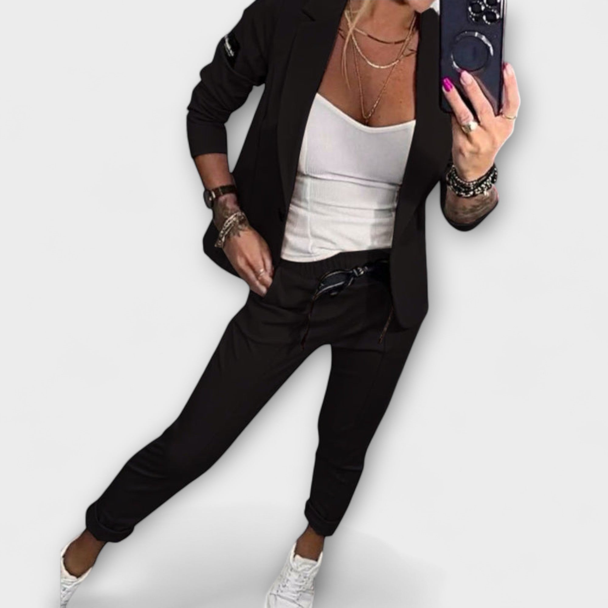 Herborg - Beige sett med topp, blazer og bukser