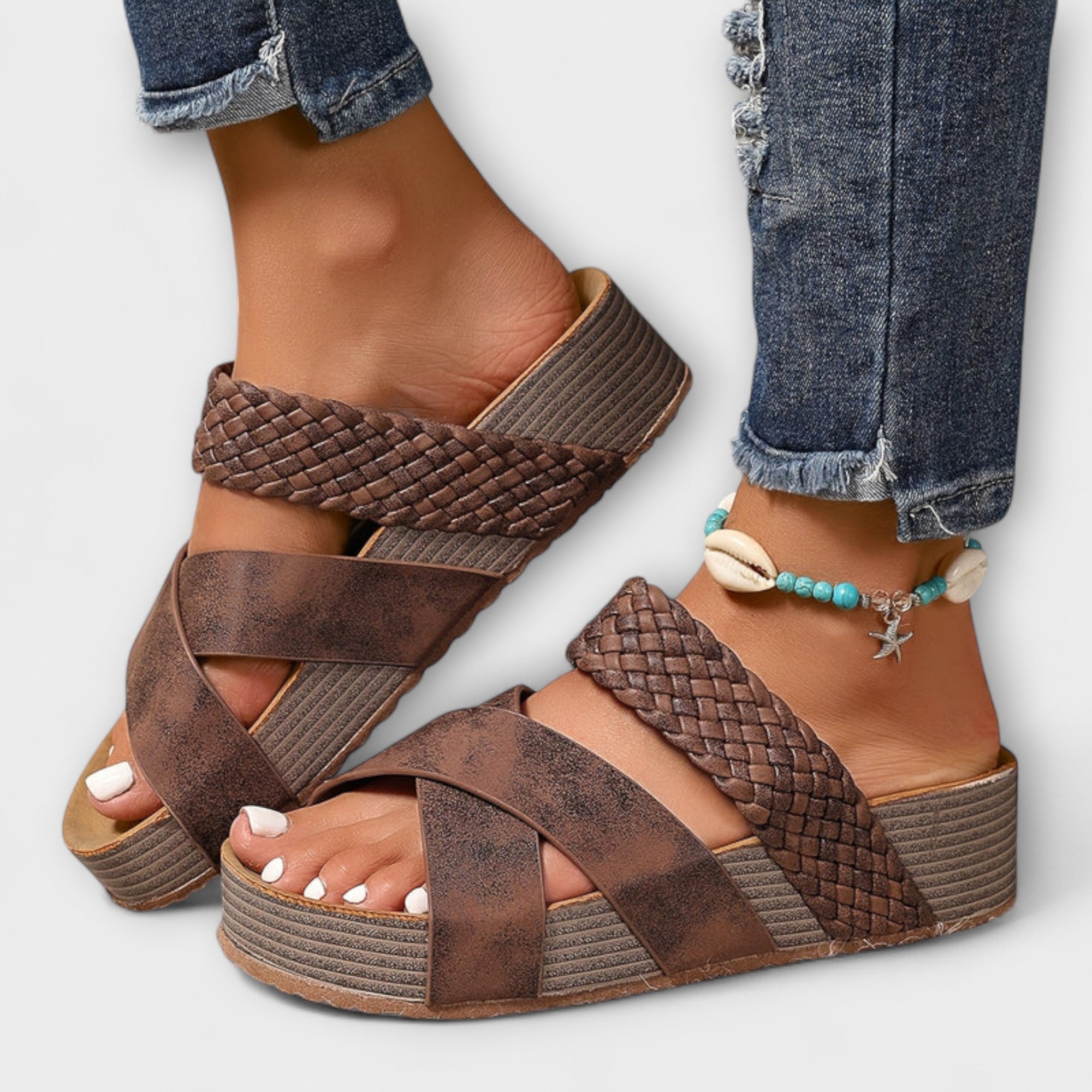 Kari - Flettede kile-sandaler