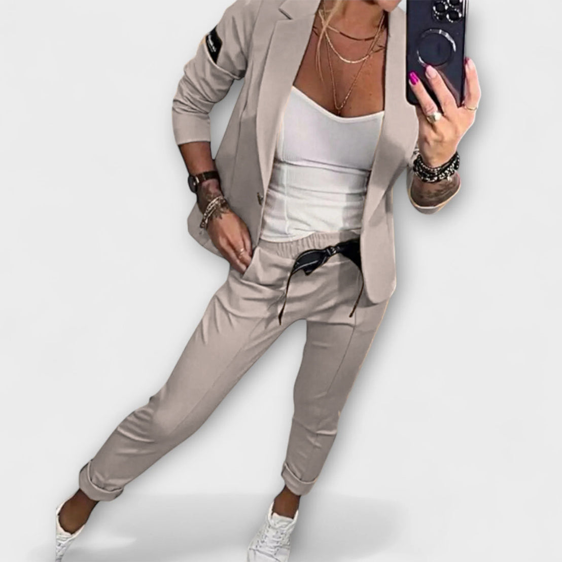 Herborg - Beige sett med topp, blazer og bukser