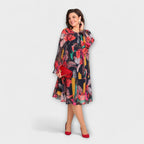 Frøya - Elegant Plus-Size Kjole med Blomstermønster