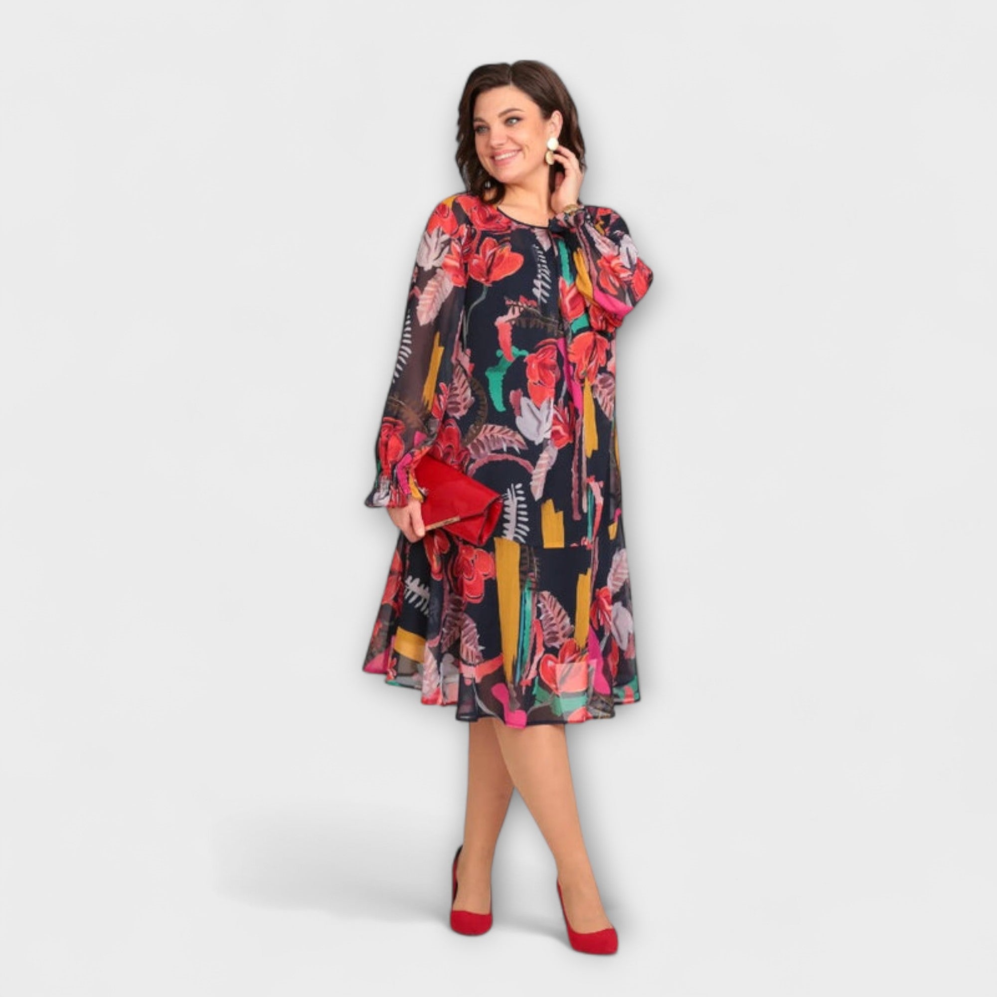 Frøya - Elegant Plus-Size Kjole med Blomstermønster