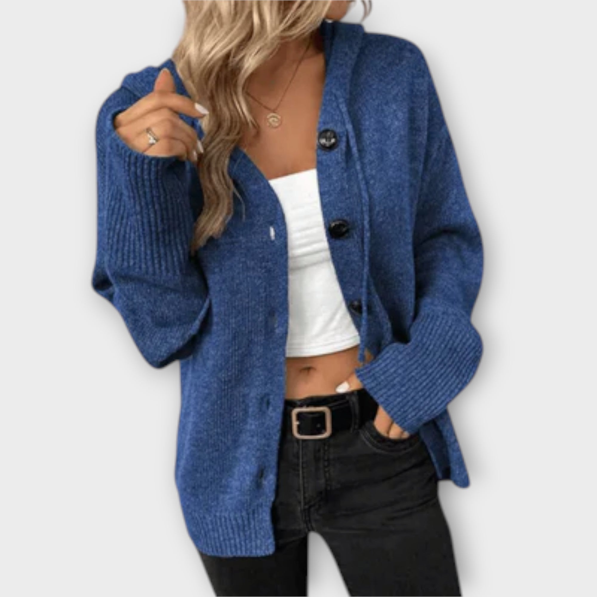 Sara - Beige Cardigan med Knappestolpe