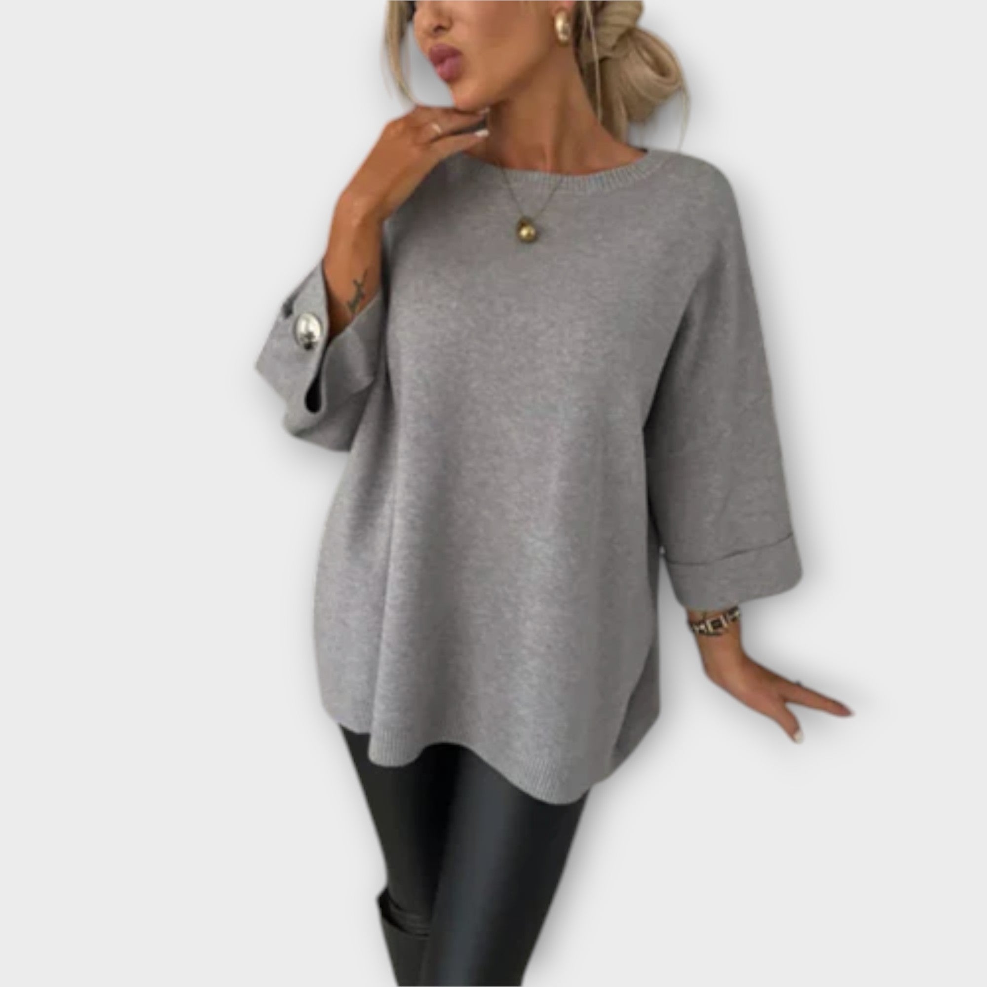 Gudrun - Hvit elegant strikkbluse