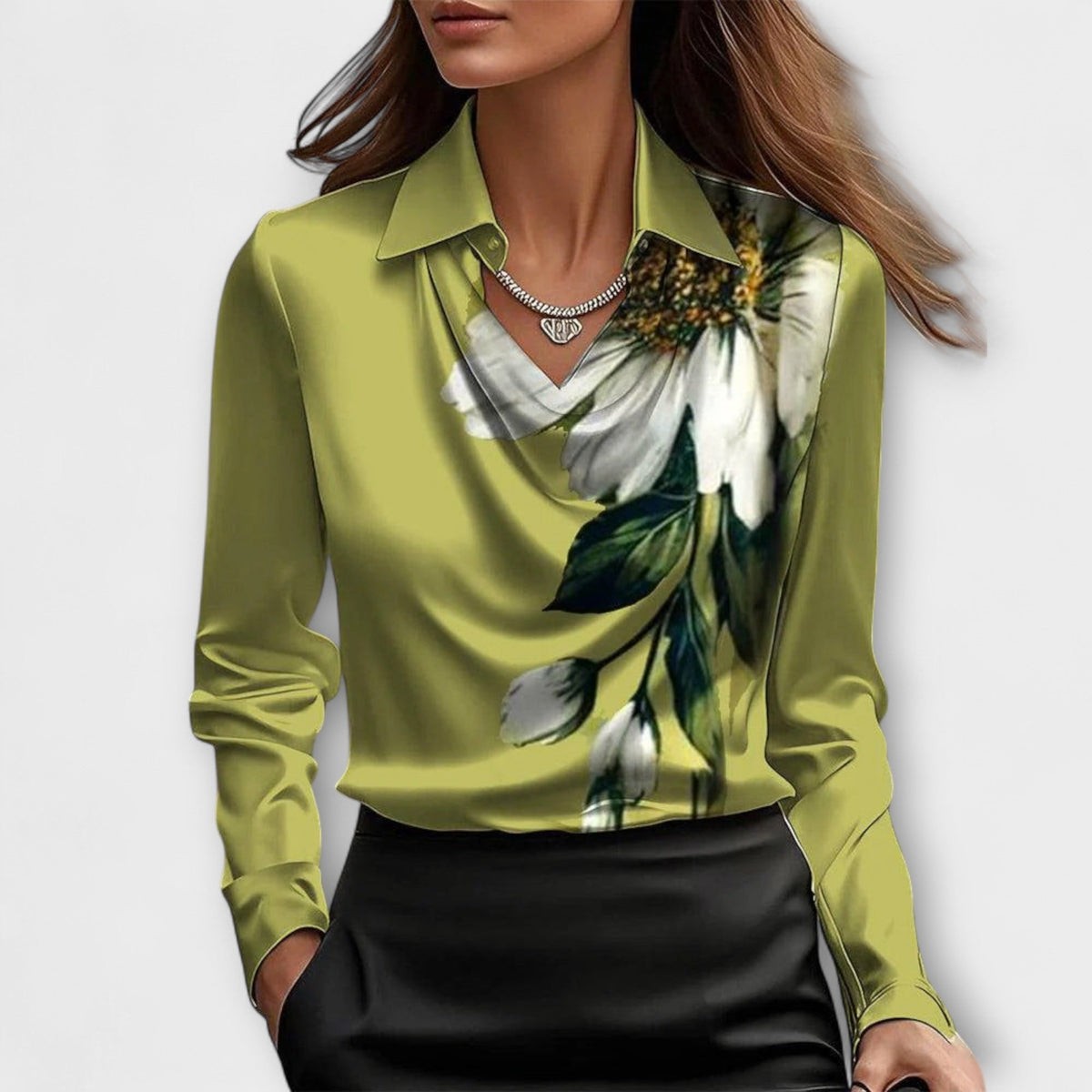 Unni - Champagnefarget skinnende bluse med rynker