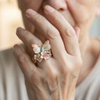 Wenche - Skinnende sommerfuglring i natur med zirkonia