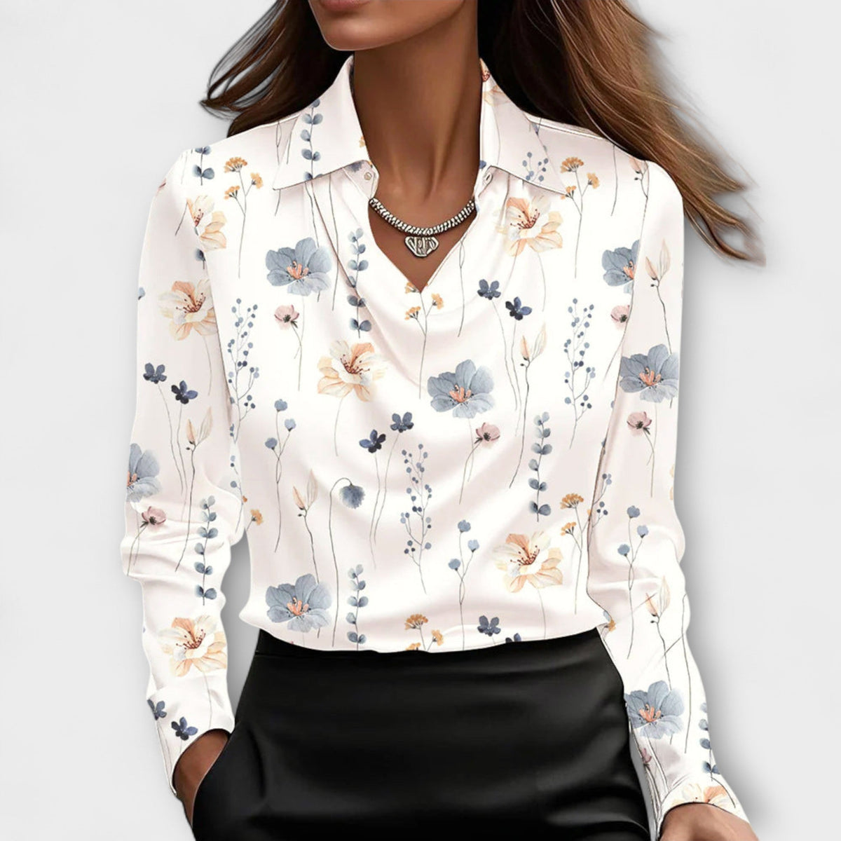 Unni - Champagnefarget skinnende bluse med rynker