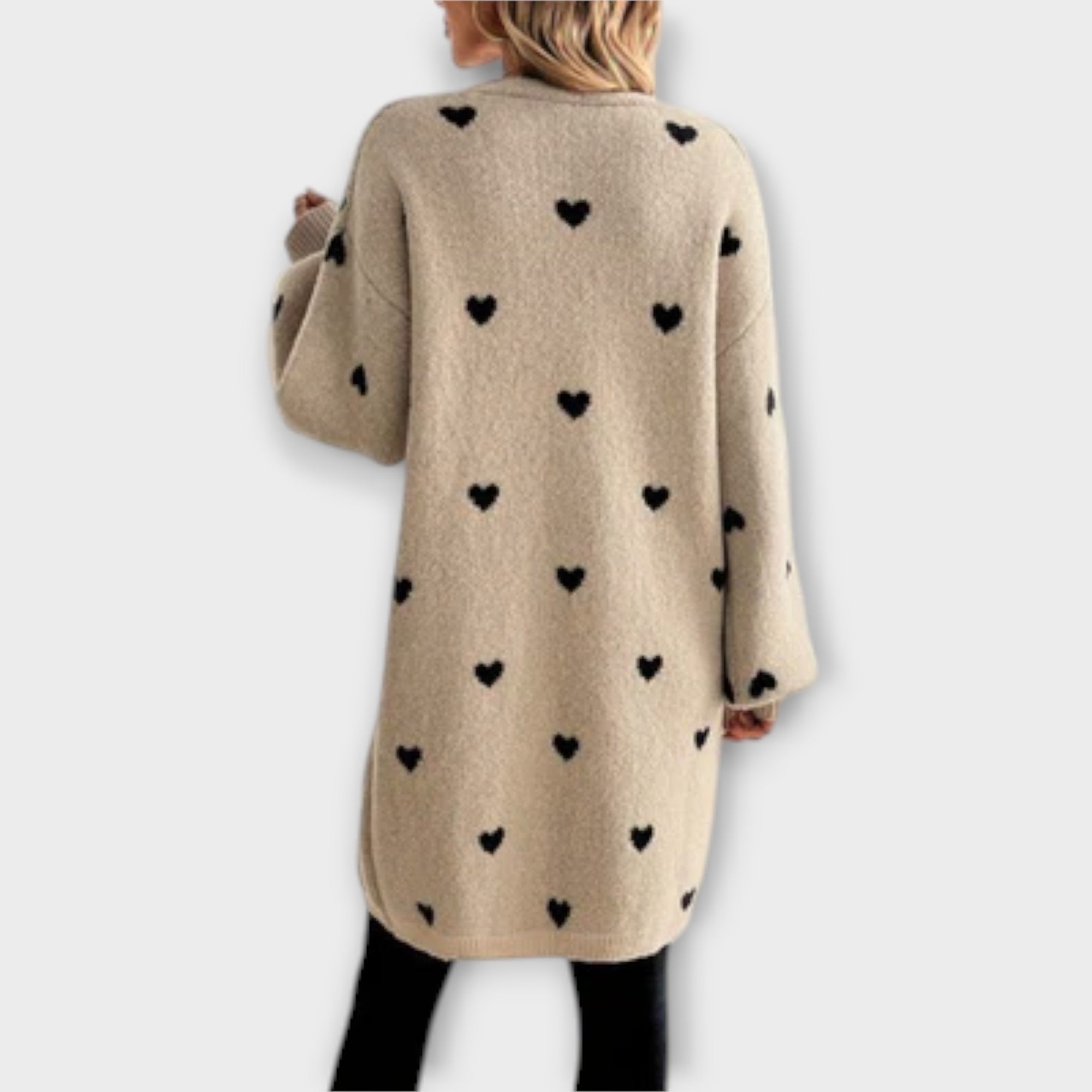 Iselin - Beige cardigan med hjertemønster