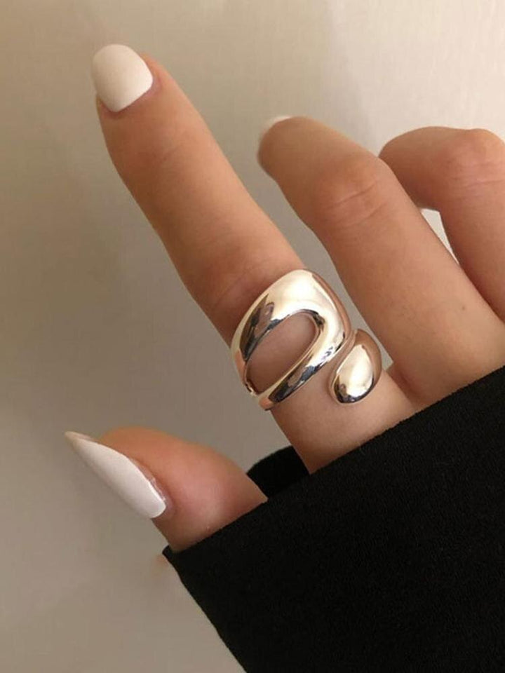 Kari-Anne – Elegant justerbar ring