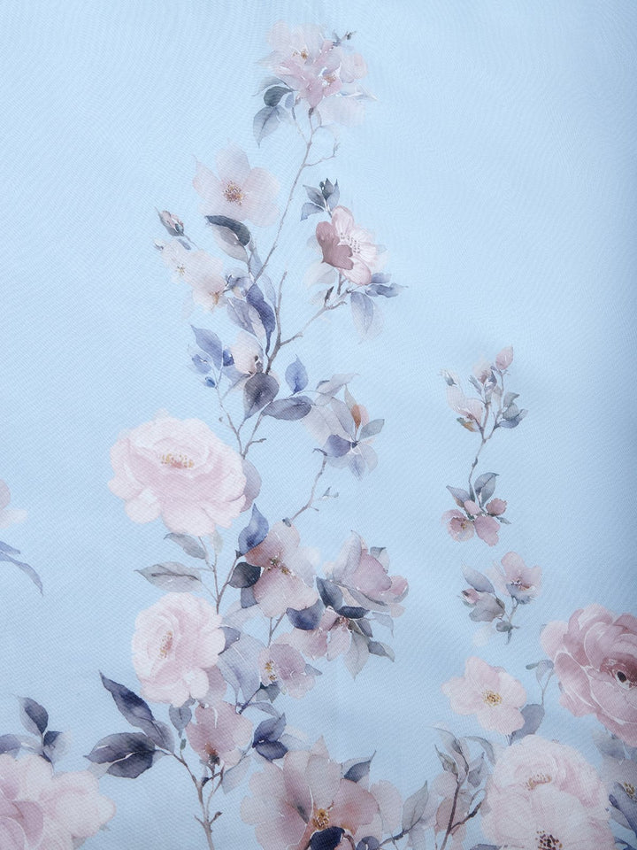 Inger - Lys blå sommerkjole med blomsterkant