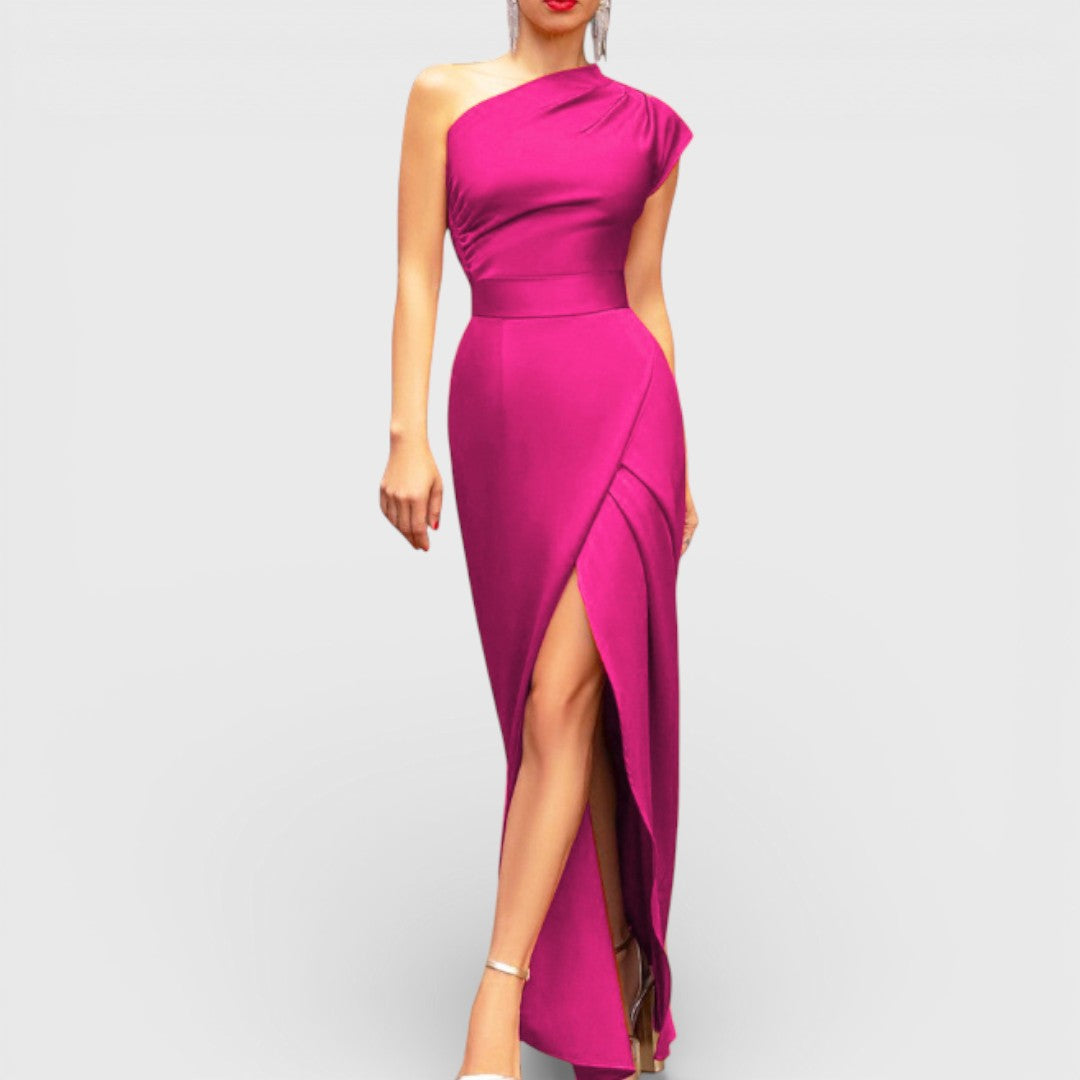Sunniva - Elegant svart asymmetrisk kveldskjole