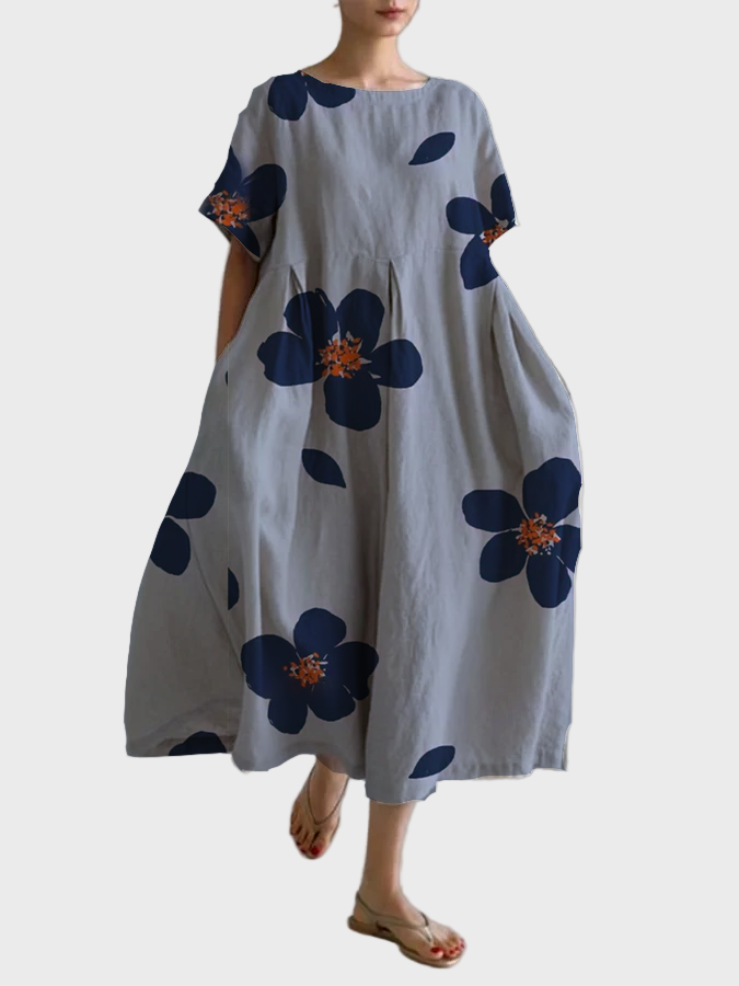 Turid - Grå kjole med blå blomster