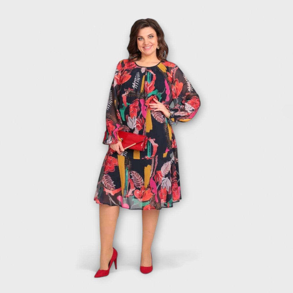 Frøya - Elegant Plus-Size Kjole med Blomstermønster