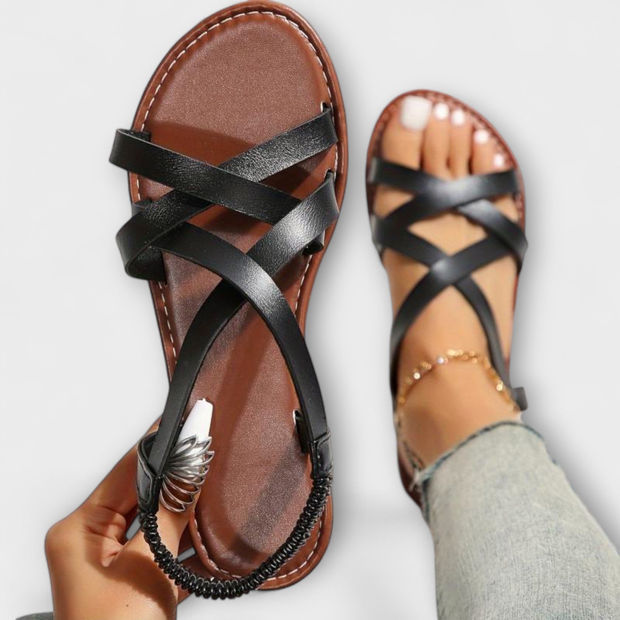Ellen - Sandaler med kryssremmer