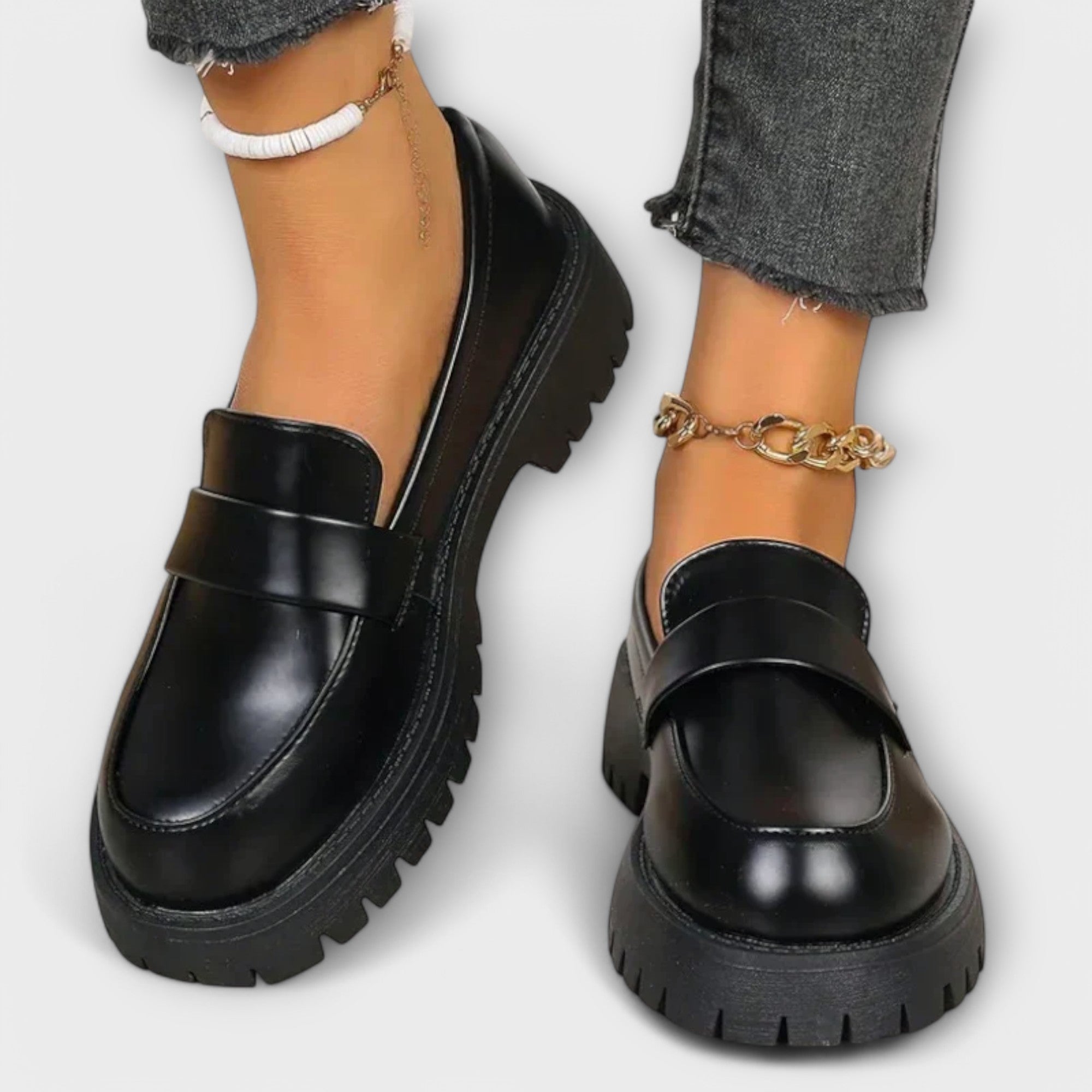 Sara - Svarte platåloafer