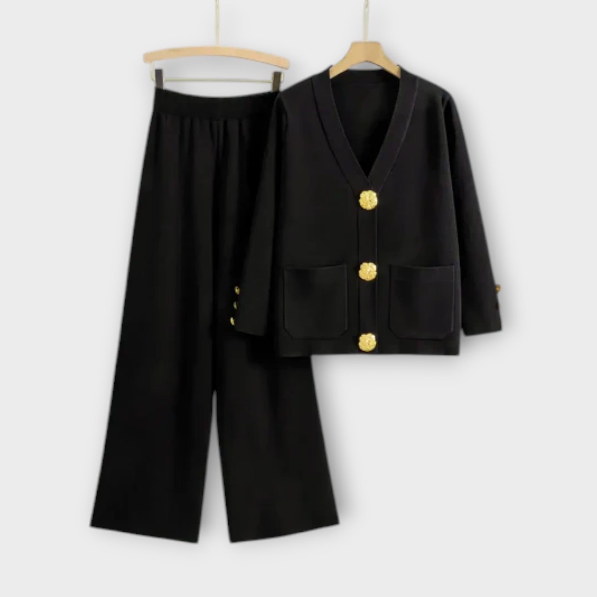 Torill - Kremfarget elegant sett med cardigan