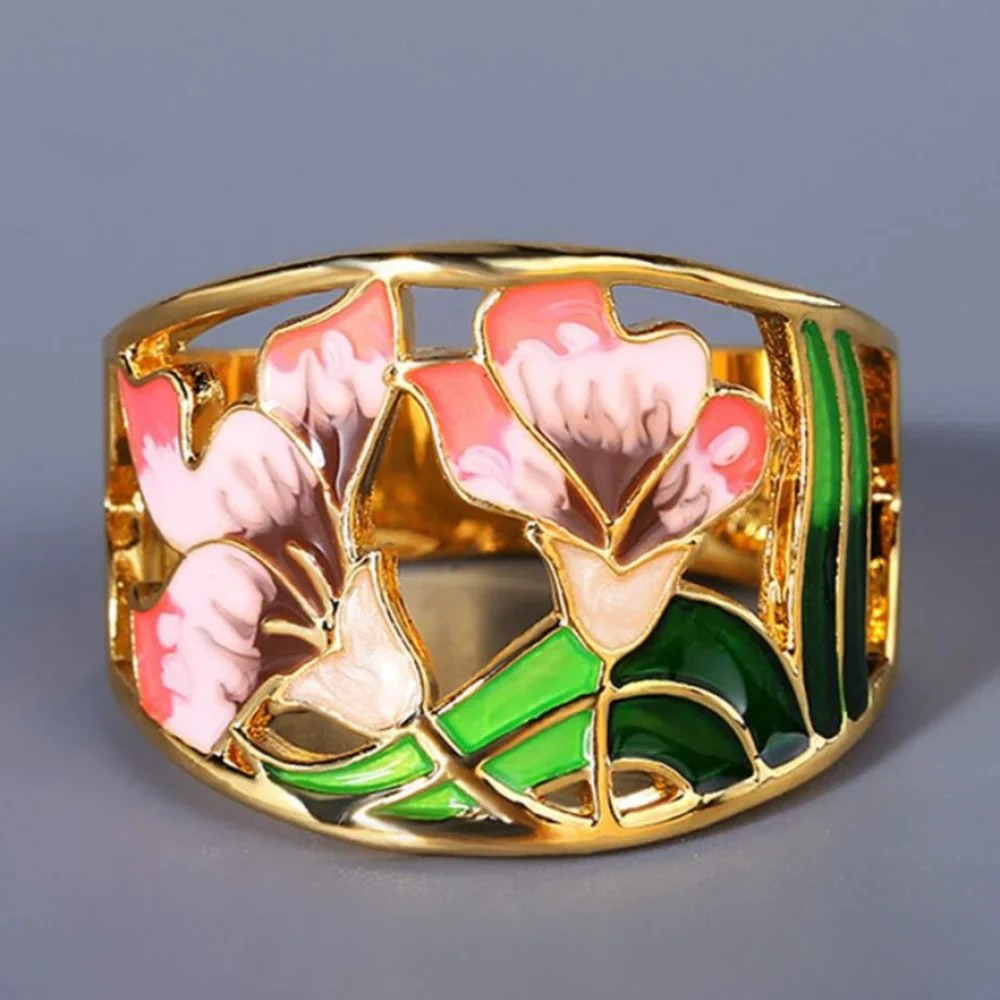 Vilde - Nostalgisk ring med gyllen emalje blomst