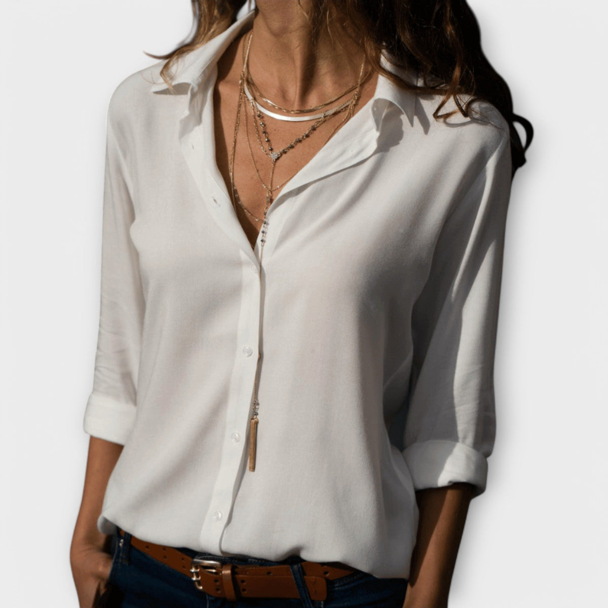 Sigrid - Hvit elegant satengbluse