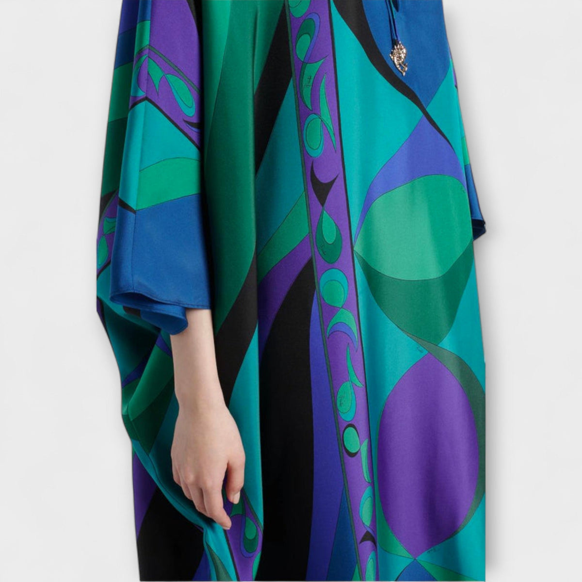 Thea - Fargerik psykedelisk satengkaftan