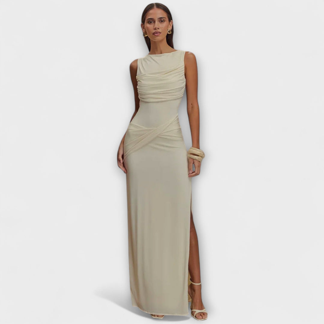 Kjersti - Beige lang kjole med høy splitt