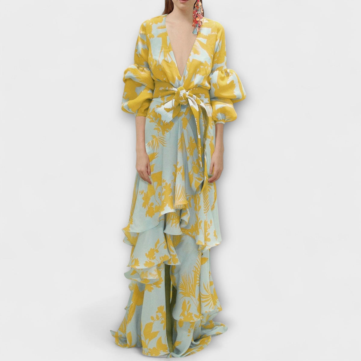 Lilja - Gult Chiffon-Festkjole med Volanger