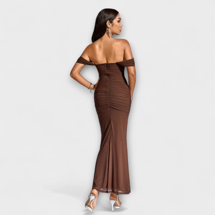 Helene - Brun Bar Shoulder Tettsittende Kjole