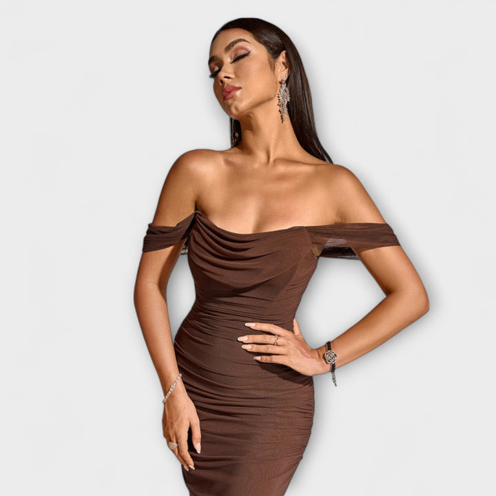 Helene - Brun Bar Shoulder Tettsittende Kjole