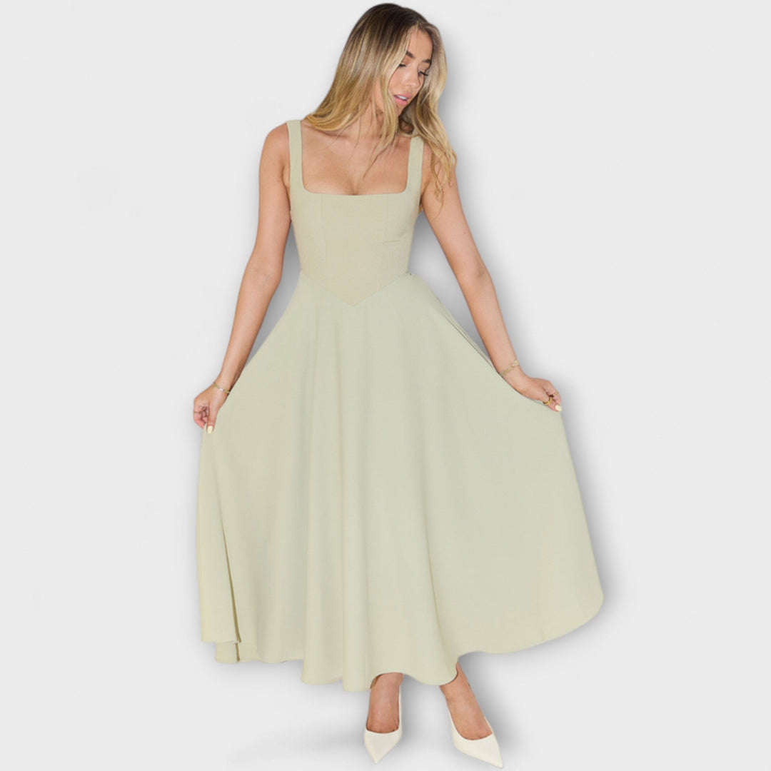 Kjellbjørg - Kremfarget elegant aftenkjole