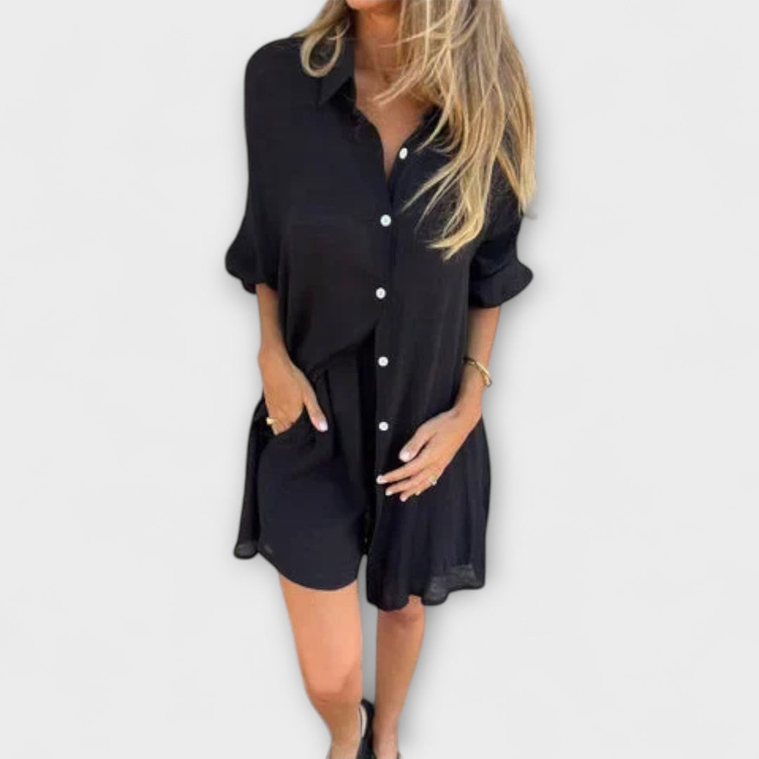 Jenny - Grått sett med bluse og shorts