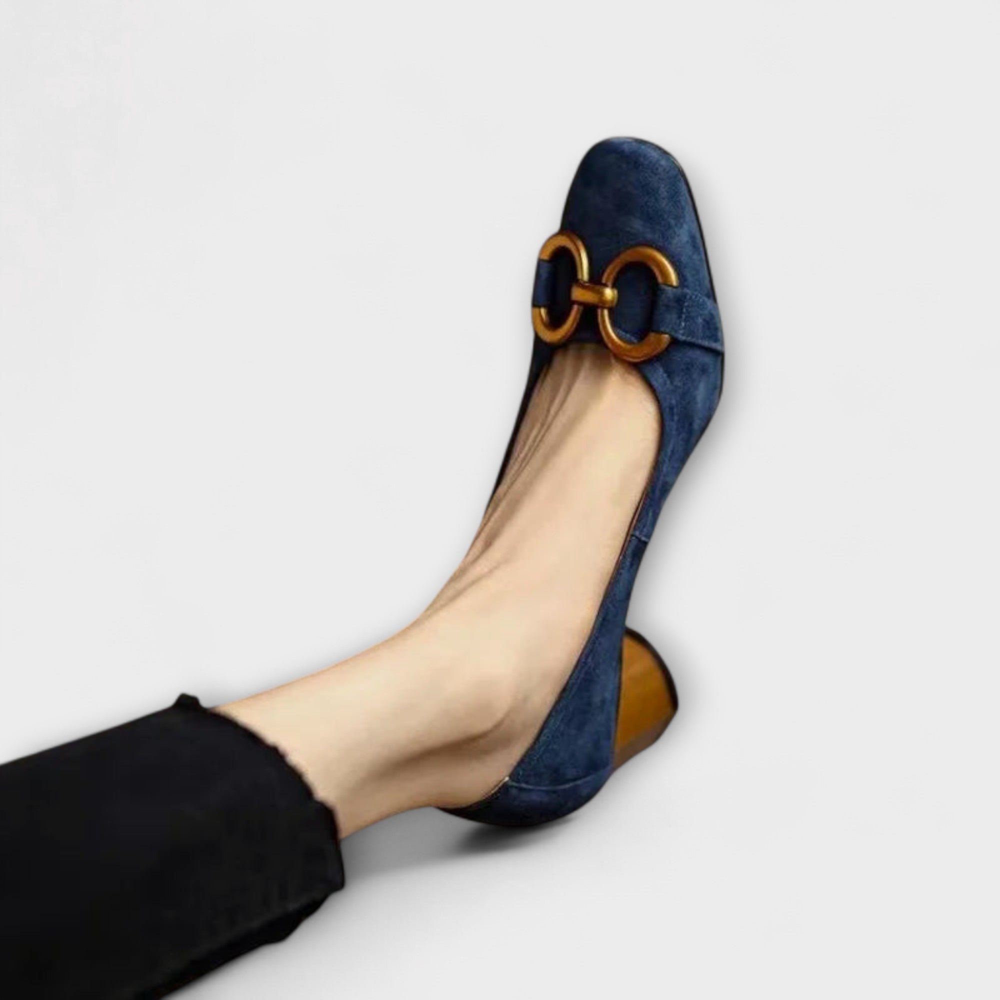 Silje - Pumps med gylden spenne