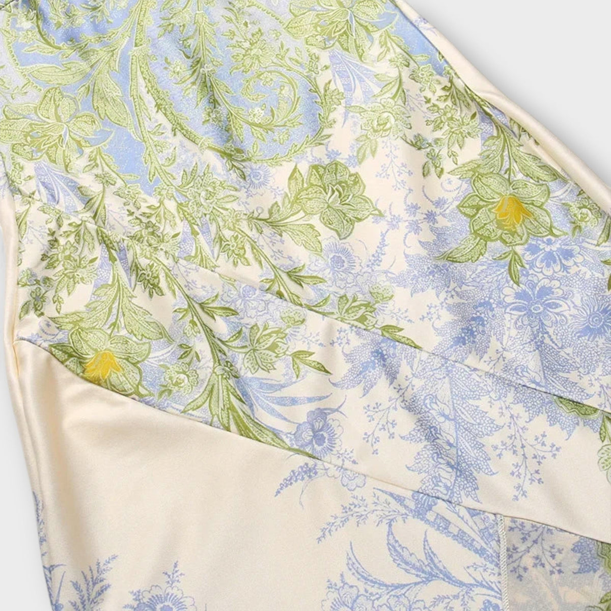 Eli - Kremfarget strapless kjole fra Sea & Salt