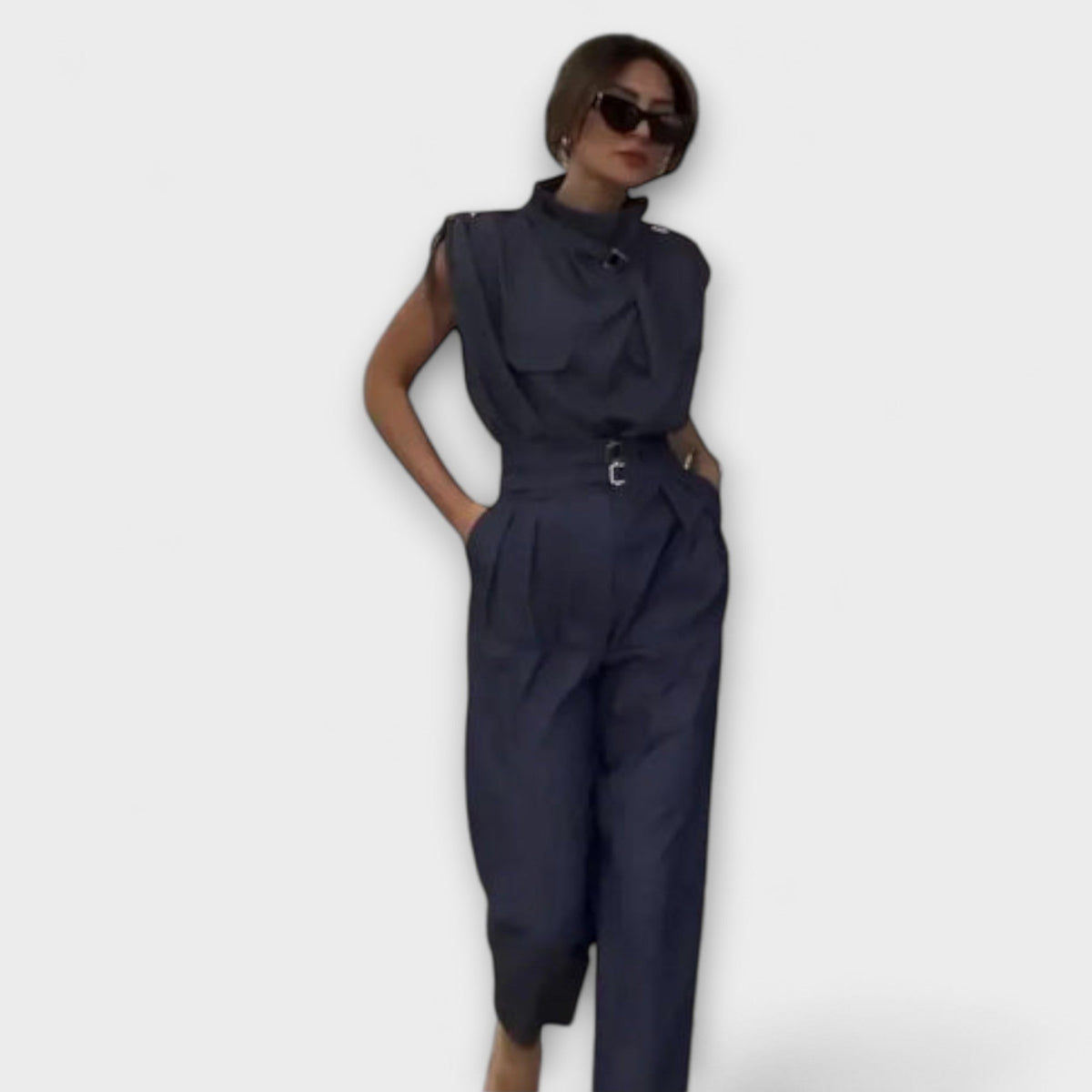 Berit - Khakifarget elegant buksedress-sett