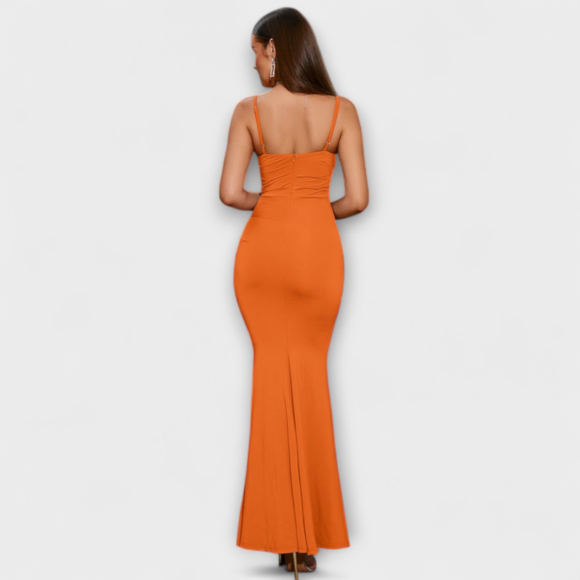 Tiril - Beige elegant volangkjole