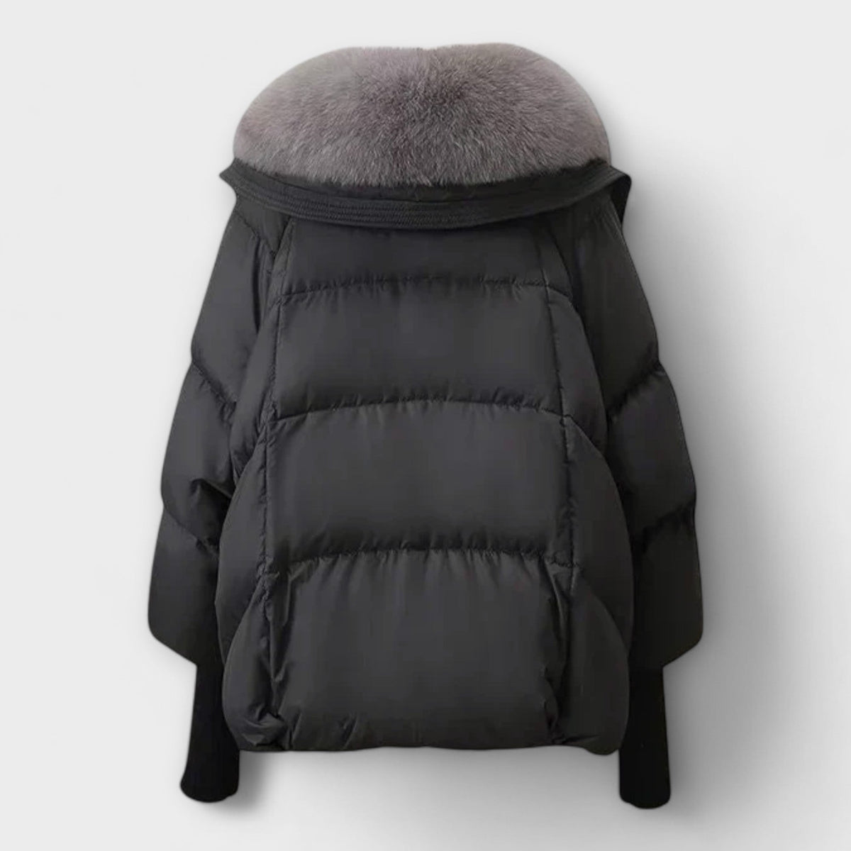Wenche - Elegant svart jakke med pelskrage