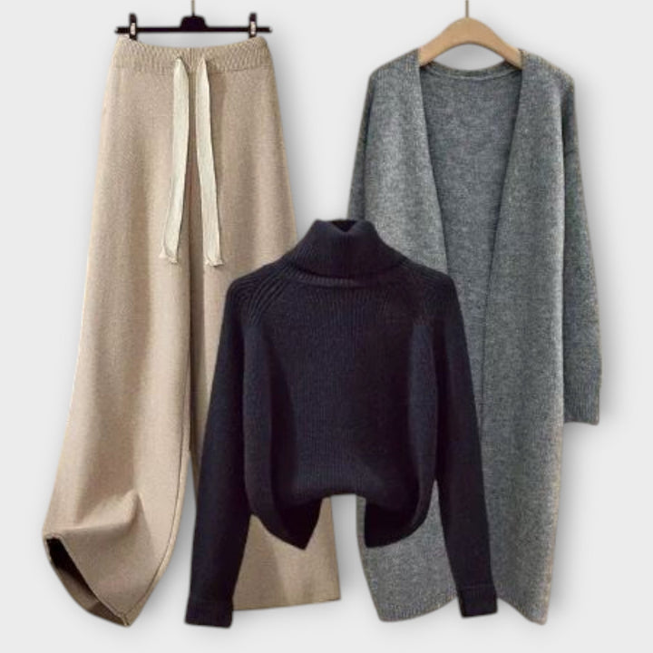 Kirsti - Beige tredelt strikkesett