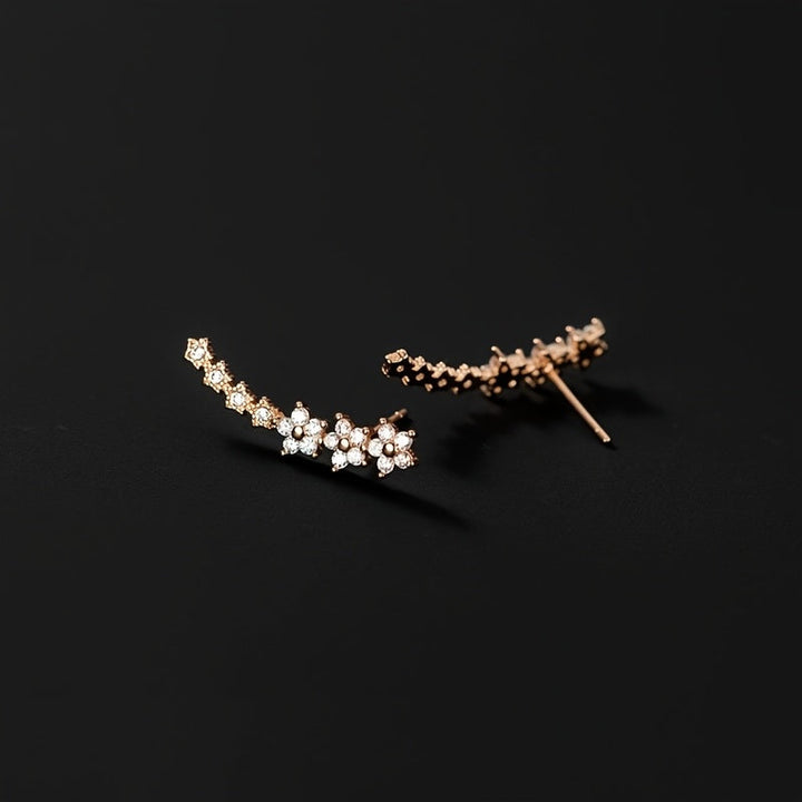 Kari – Luksuriøse blomstrete rhinestone-øredobber