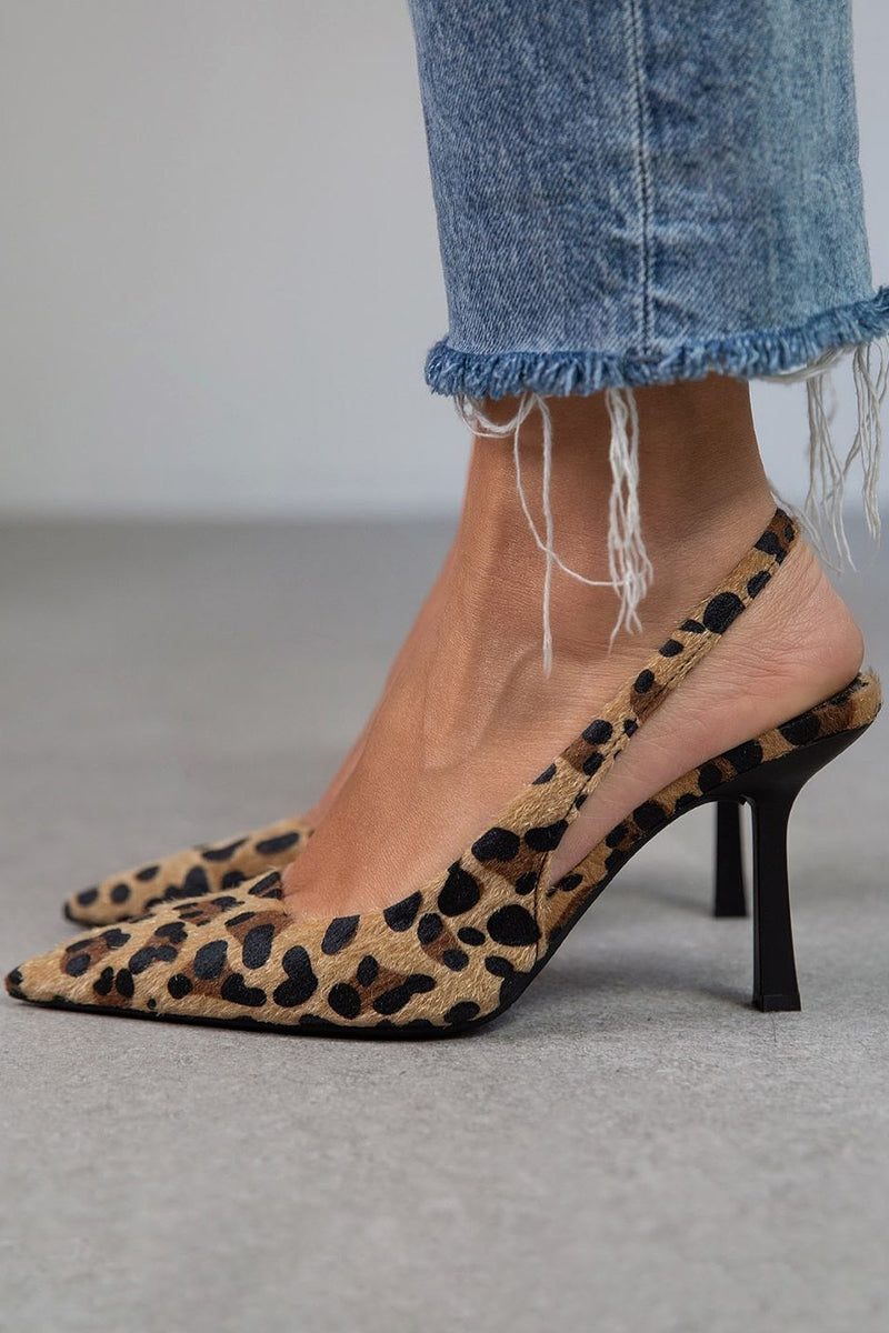 Mona - Kaki-pumps med leopardmønster og spiss tå