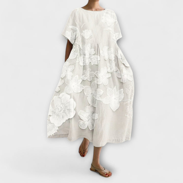 Mie - Elegant kjole med blomstermønster