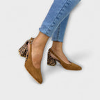 Ronja - Lysebrune pumps med leopardhæler