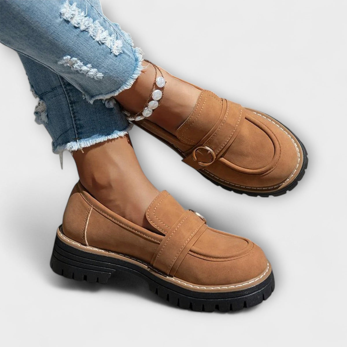 Thea - Beige platåloafer
