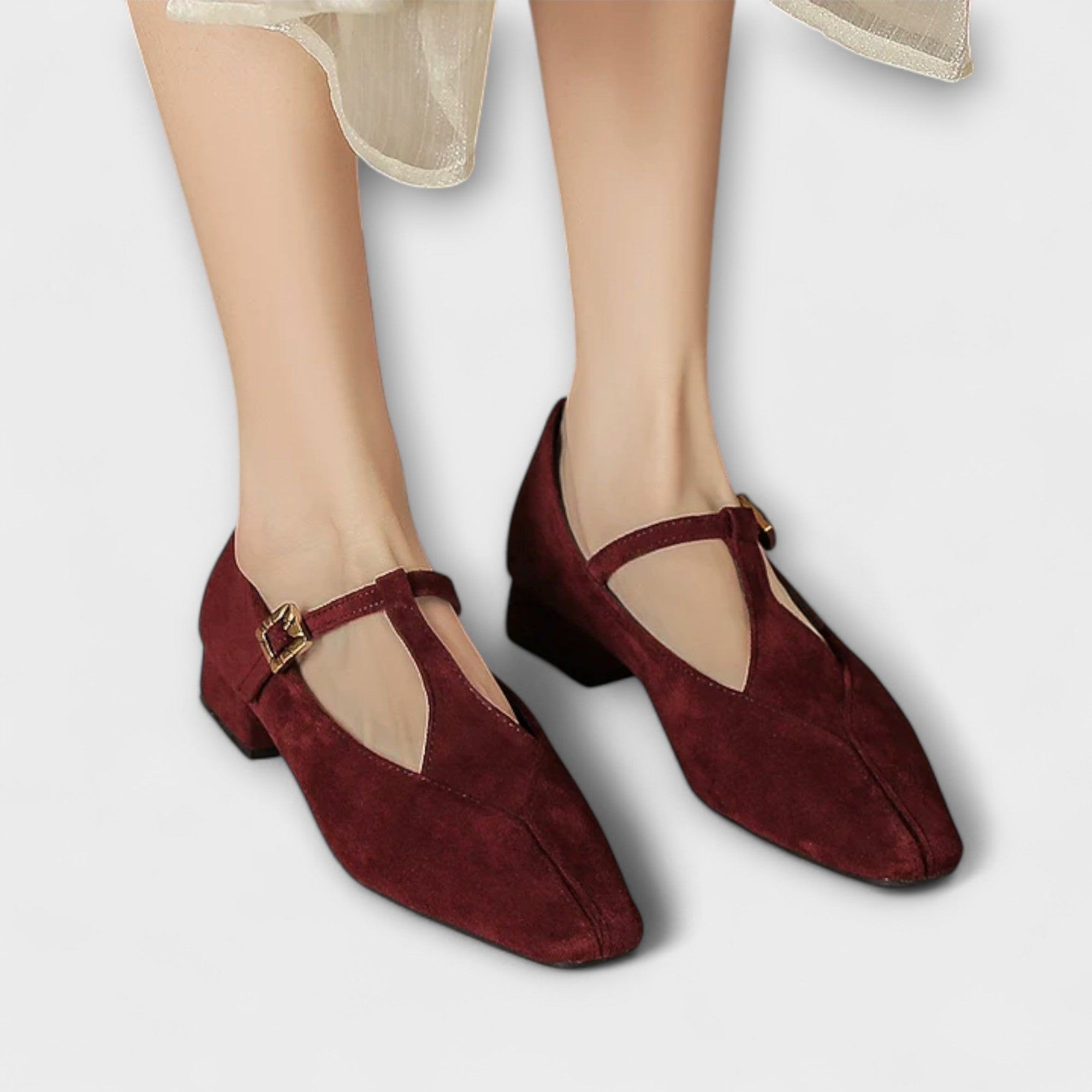 Hege - Pumps med T-rem med flat såle