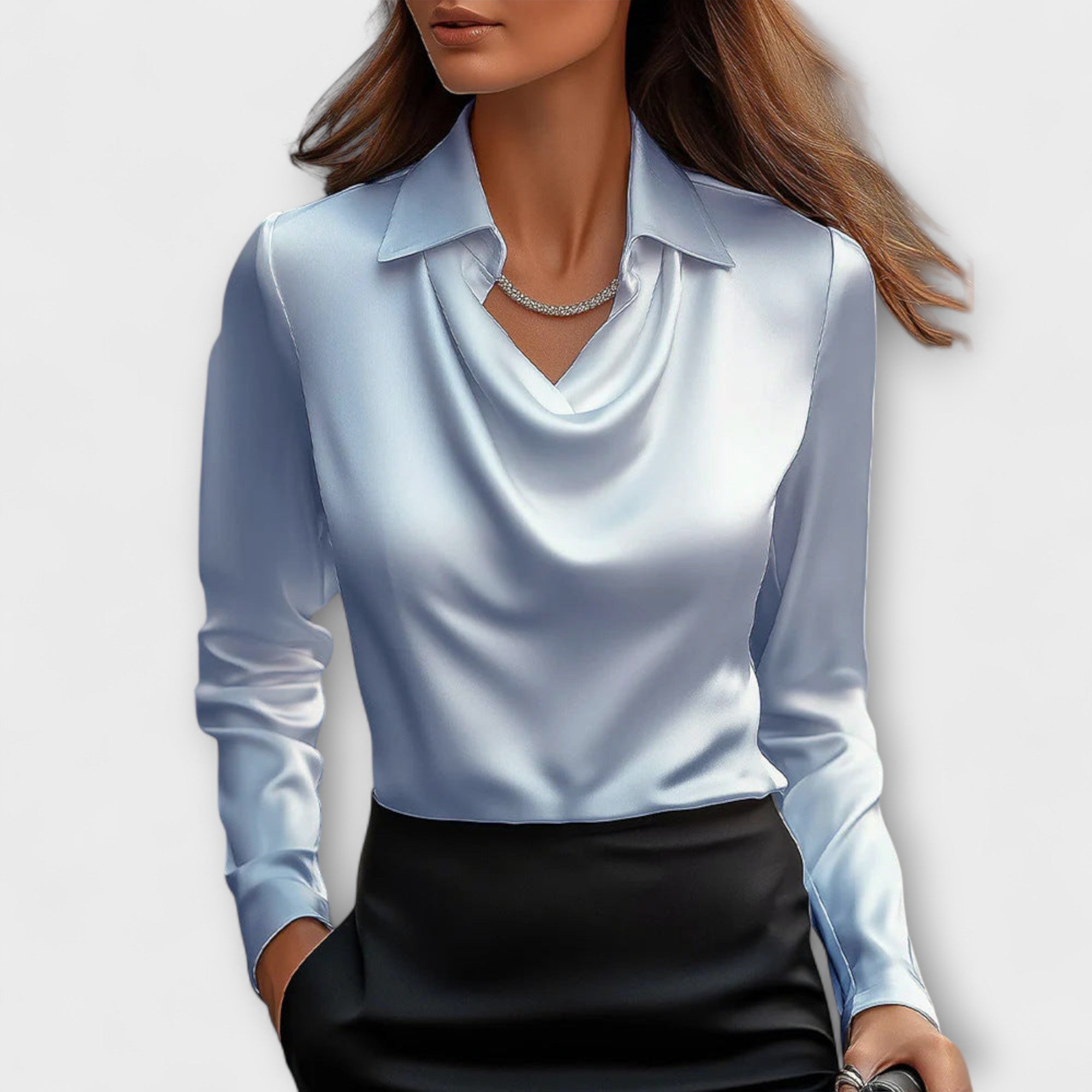Unni - Champagnefarget skinnende bluse med rynker