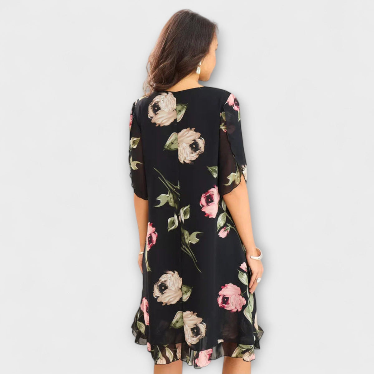 Helene - Svart chiffonkjole med blomstermønster