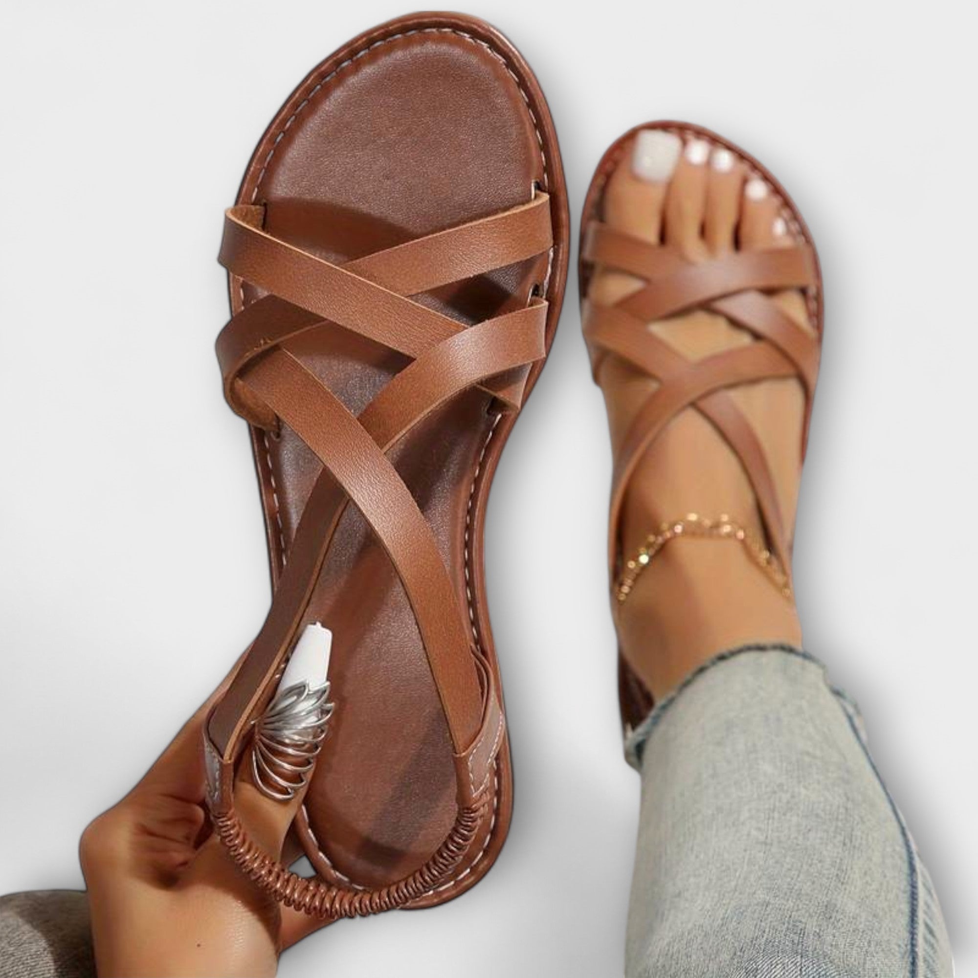 Ellen - Sandaler med kryssremmer