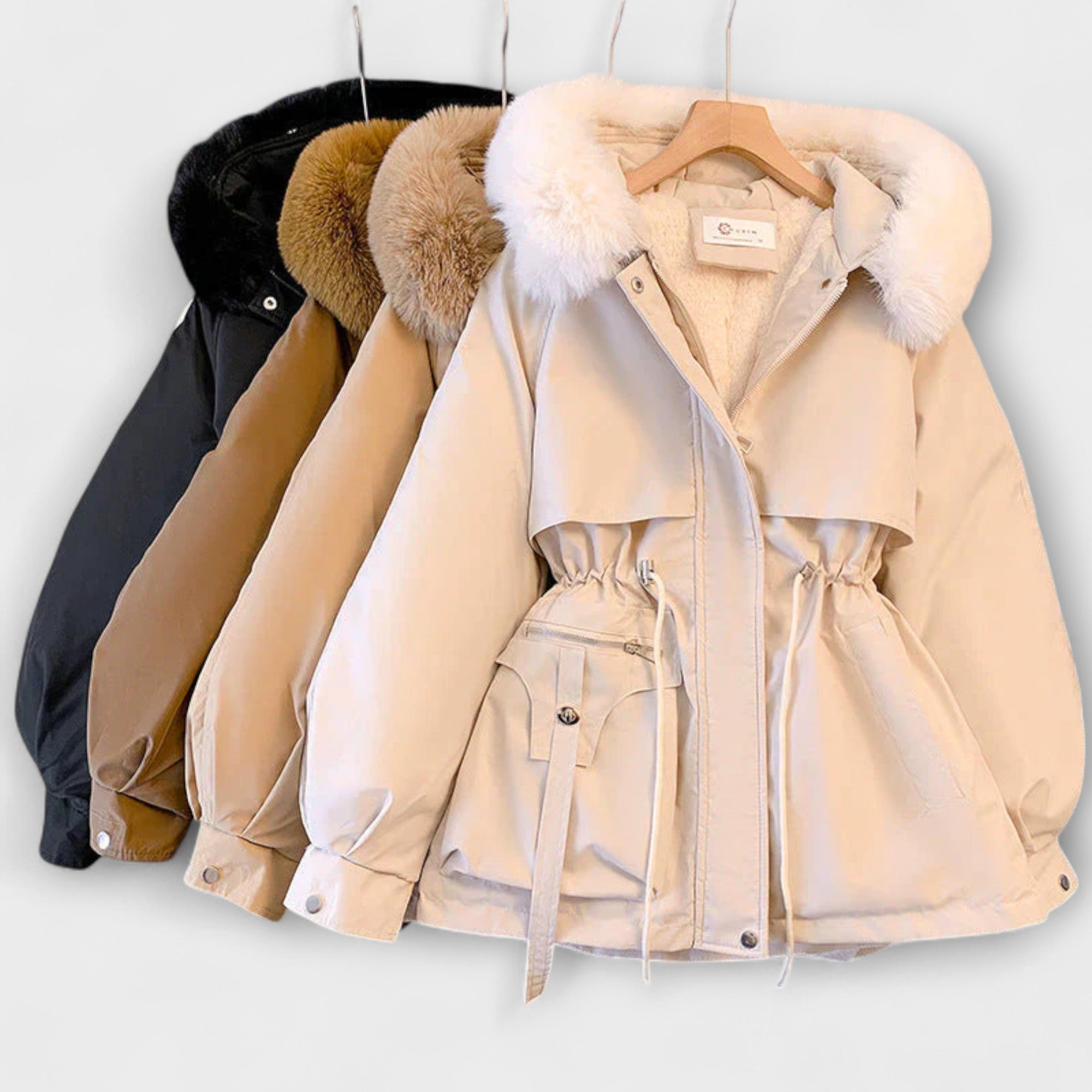 Hanne - Beige elegant vinterjakke med pelskrage