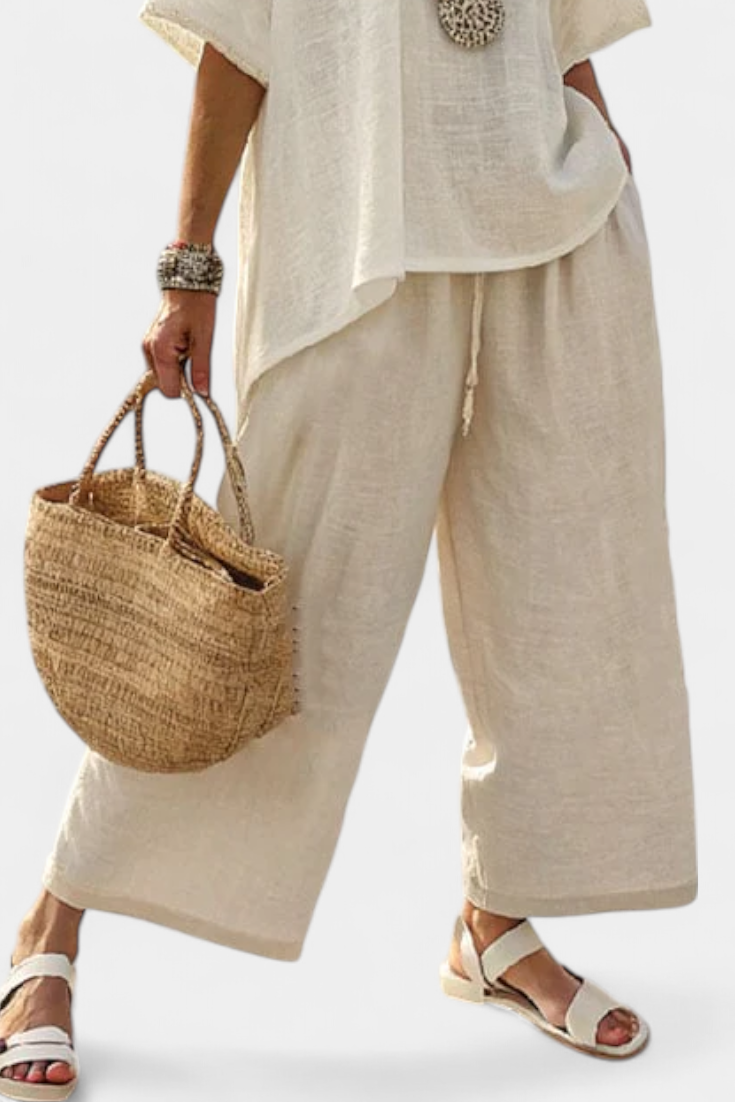 Solveig - Beige minimalistisk linsett