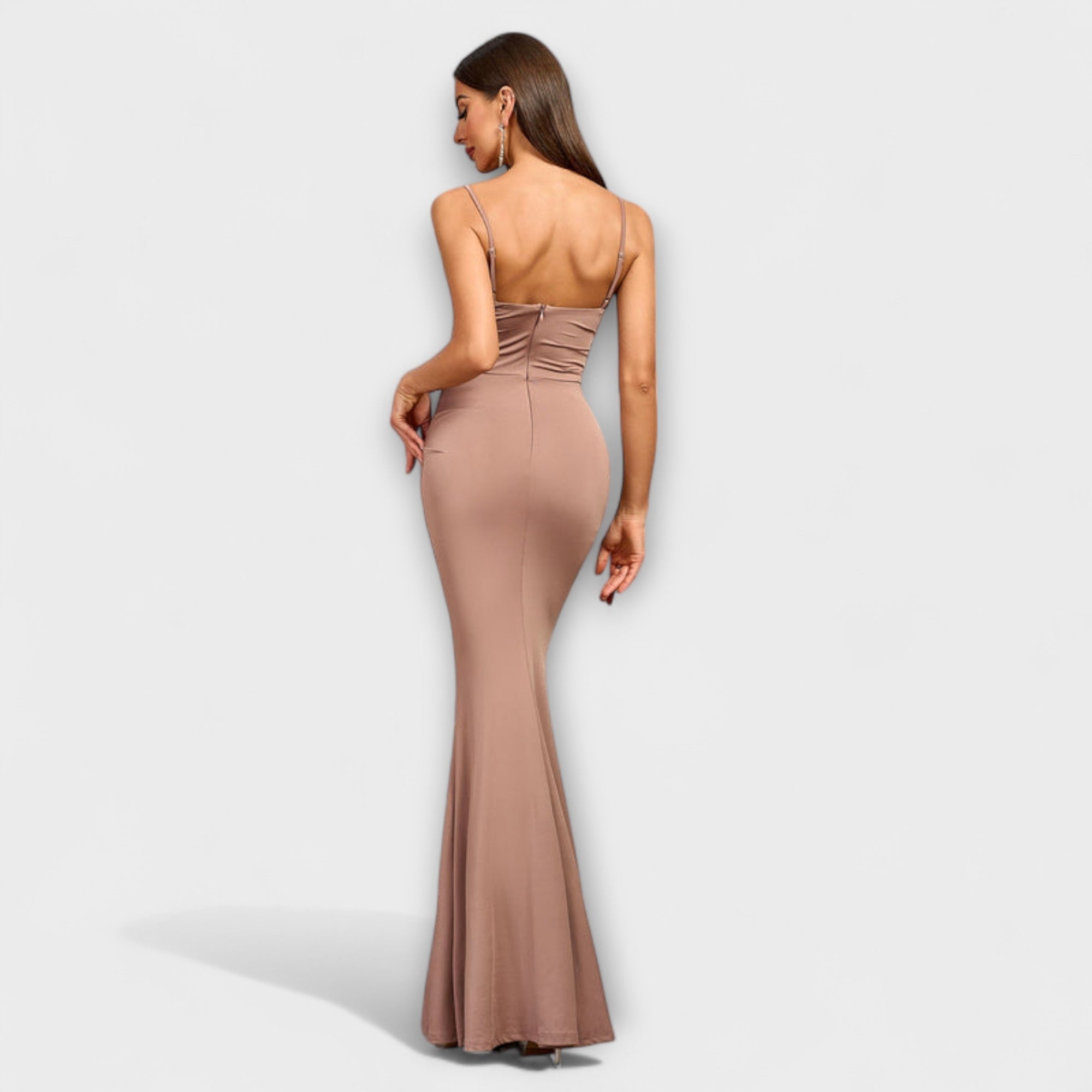 Tiril - Beige elegant volangkjole